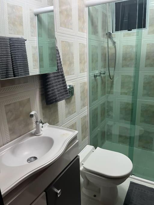 Apartamento 1 Quadra Da E Da Roda Gigante Balneário Camboriú